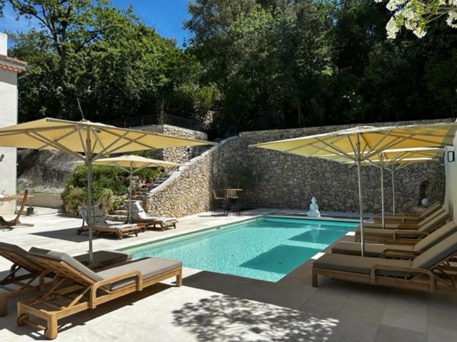 Hotel Le Repos Du Keyrie Saint-Marc-Jaumegarde Exteriér fotografie